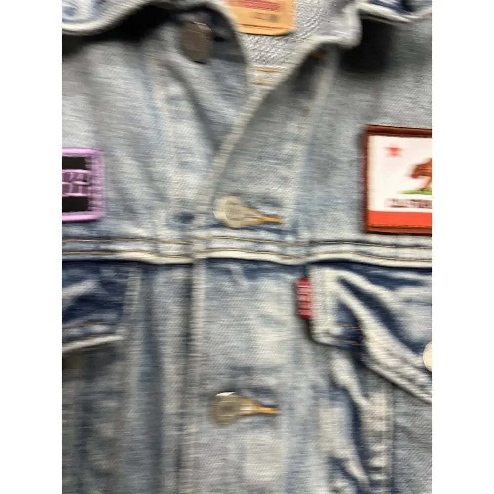 Levi’s Womens Medium Frayed Denim Vest Biker Patches Skull - Picture 3 of 13